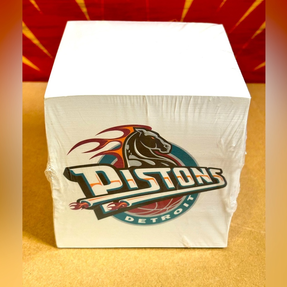 Vintage Detroit Pistons Note Cube